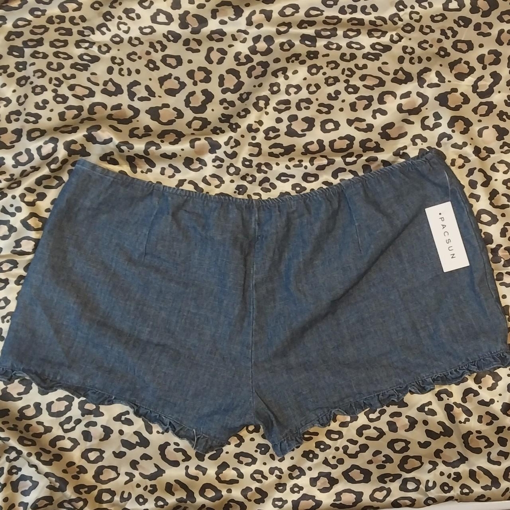 Pacsun Ruffle Micro Shorts - Picture 2 of 4